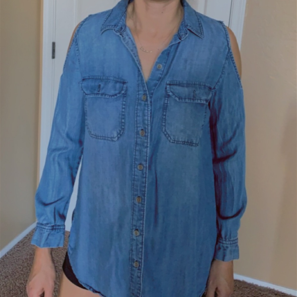 Light Denim Shown Shoulder Shirt